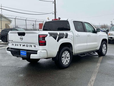 2023 Nissan Frontier SV