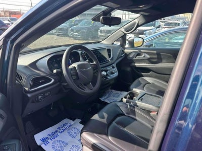 2023 Chrysler Pacifica Hybrid Touring L