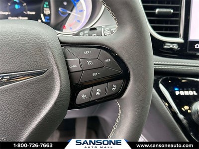 2023 Chrysler Pacifica Hybrid Touring L