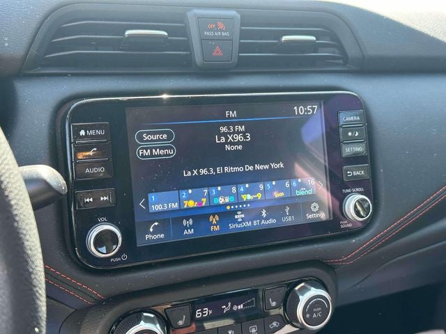 2025 Nissan Versa 1.6 SR