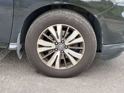 2017 Nissan Pathfinder SL