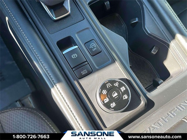 2024 Nissan Pathfinder S