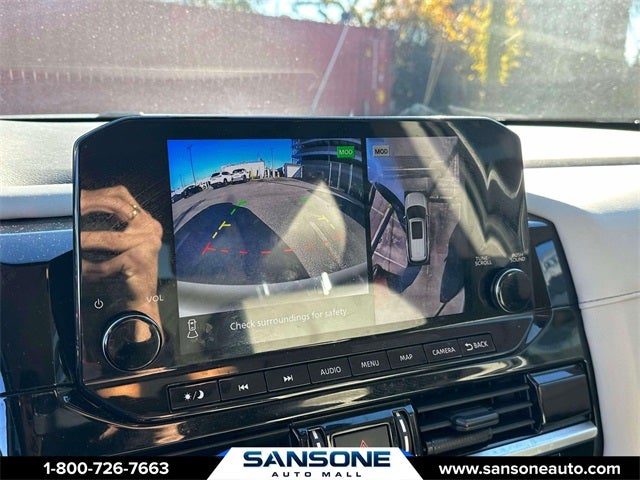 2023 Nissan Pathfinder SL