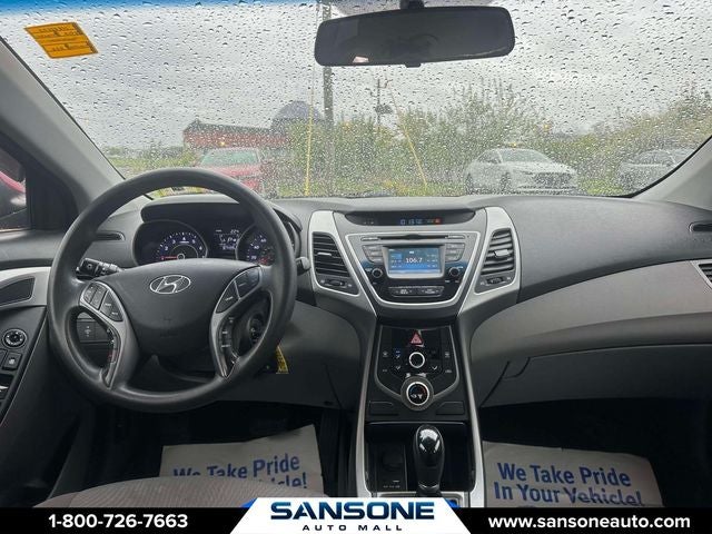 2015 Hyundai ELANTRA SE
