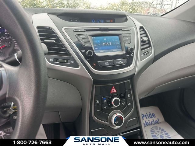 2015 Hyundai ELANTRA SE