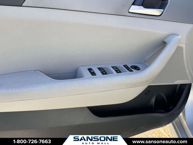 2018 Hyundai SONATA SE