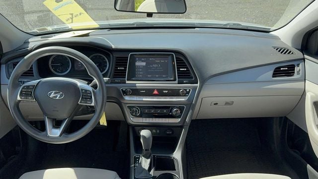 2018 Hyundai SONATA SE