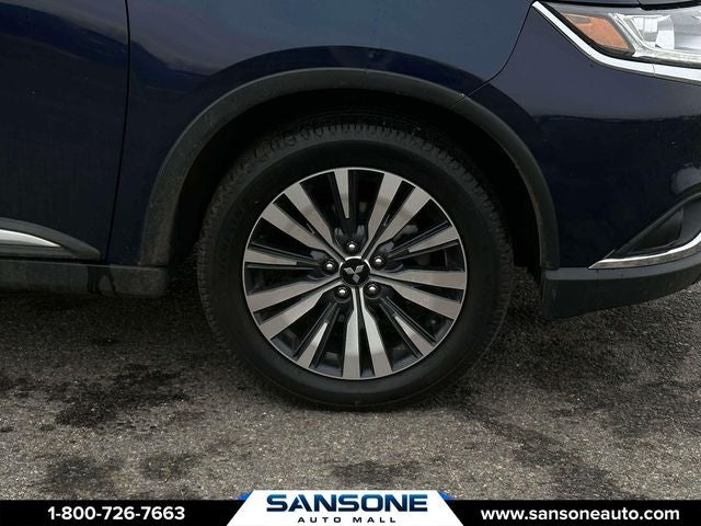 2020 Mitsubishi Outlander SE