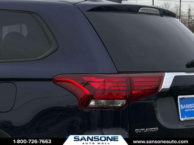 2020 Mitsubishi Outlander SE