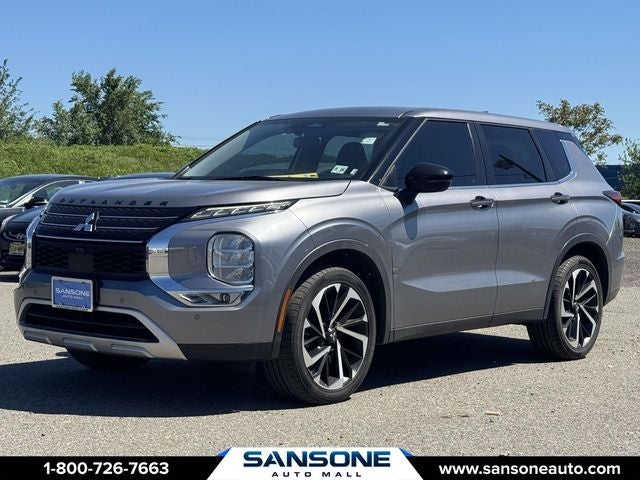 2022 Mitsubishi Outlander SE