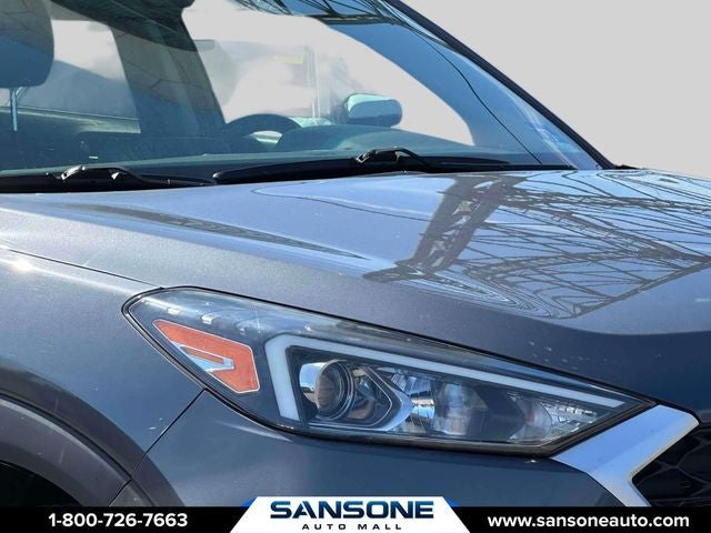 2021 Hyundai TUCSON SE