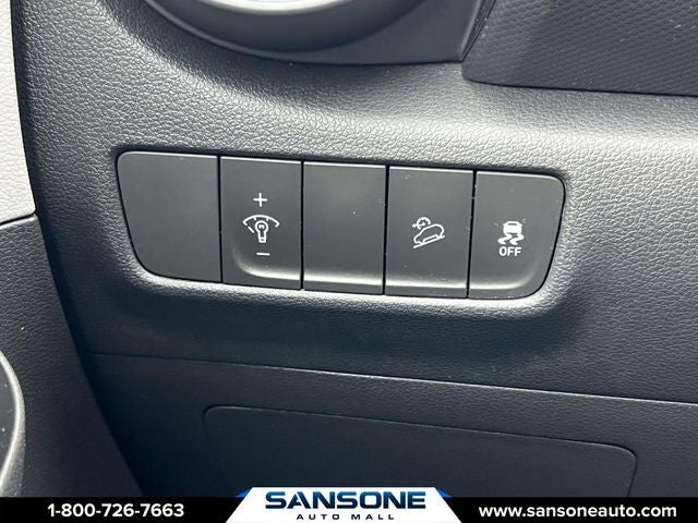 2022 Hyundai KONA SEL