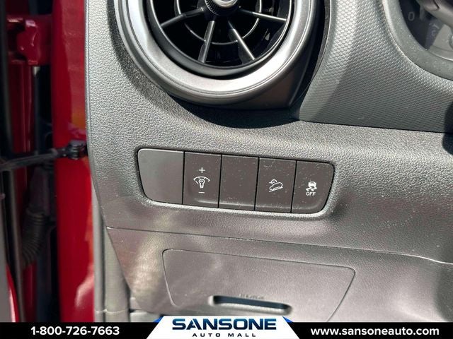 2023 Hyundai Kona SEL - Photo 18