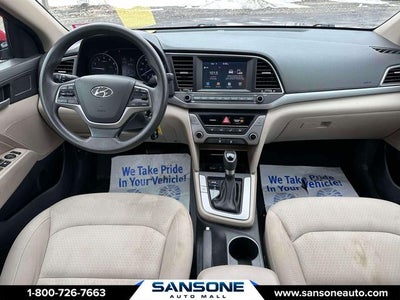 2017 Hyundai ELANTRA SE