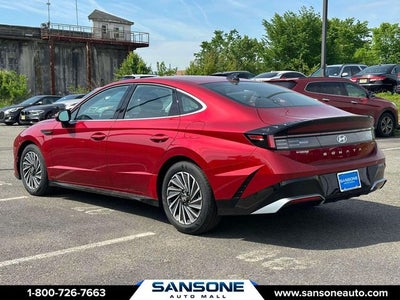 2025 Hyundai SONATA HYBRID SEL