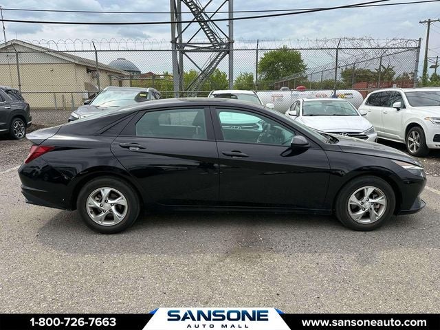 2023 Hyundai ELANTRA SE