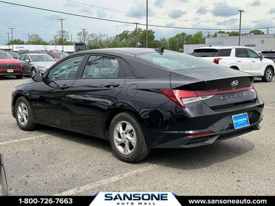 2023 Hyundai ELANTRA SE
