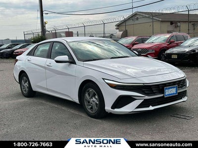 2025 Hyundai ELANTRA SE