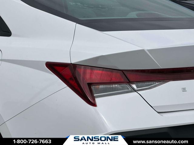 2025 Hyundai ELANTRA SE