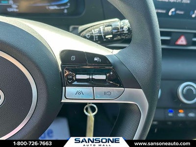 2024 Hyundai ELANTRA SE