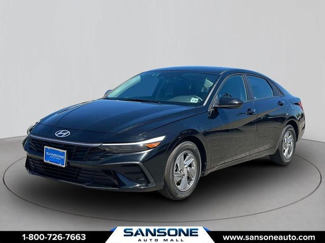 2024 Hyundai ELANTRA SE