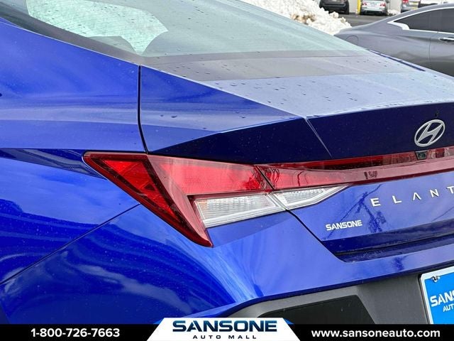 2024 Hyundai ELANTRA SE