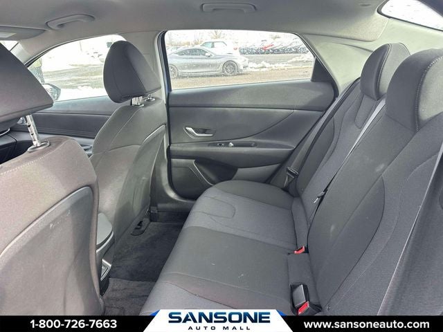 2024 Hyundai ELANTRA SE