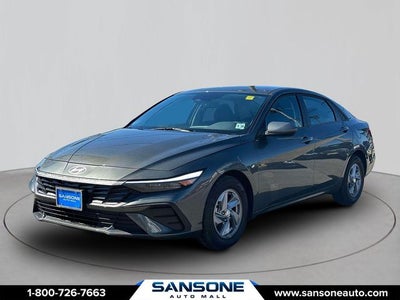 2025 Hyundai ELANTRA SE
