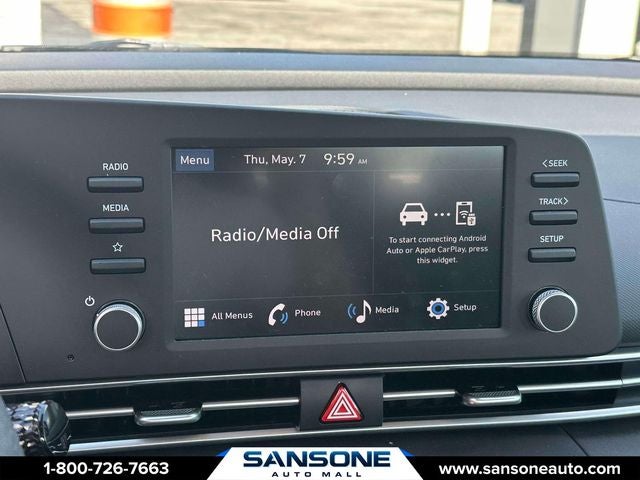 2025 Hyundai ELANTRA SE