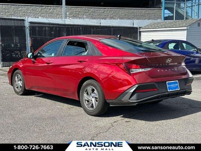 2025 Hyundai ELANTRA SE