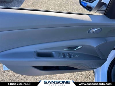 2024 Hyundai ELANTRA SE