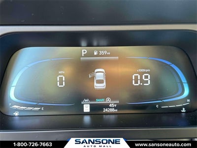 2024 Hyundai ELANTRA SE