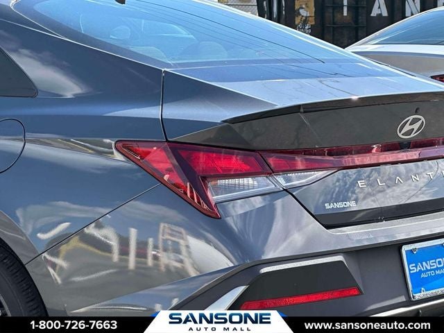 2025 Hyundai Elantra SEL - Photo 8
