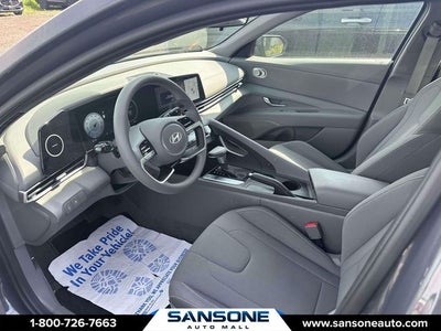 2024 Hyundai ELANTRA SEL