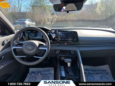 2022 Hyundai ELANTRA SEL