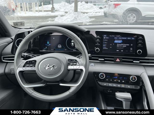2022 Hyundai ELANTRA SEL