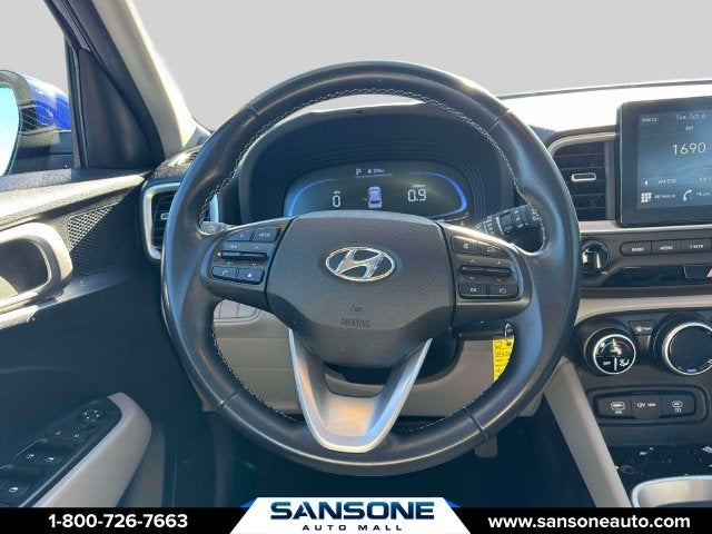 2023 Hyundai Venue SEL - Photo 11
