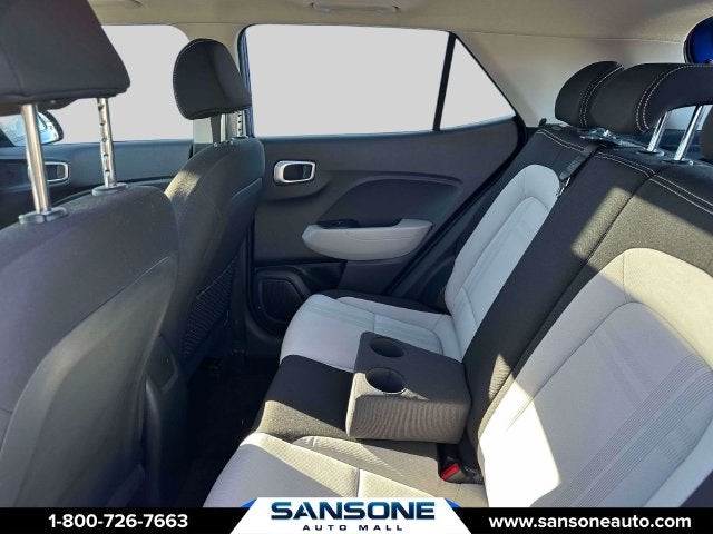 2023 Hyundai Venue SEL - Photo 9