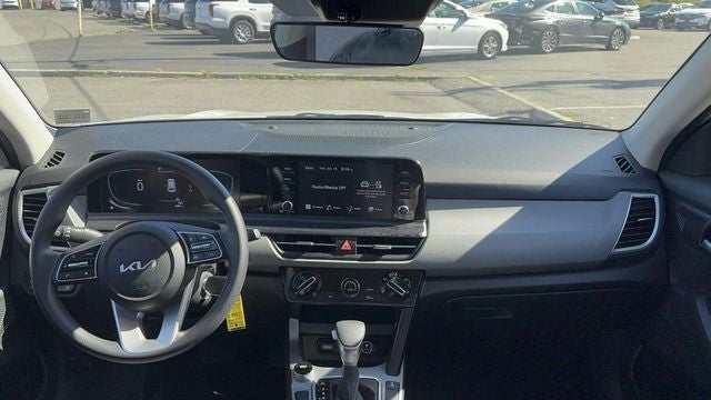 2025 Kia Seltos LX