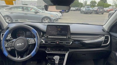 2022 Kia Seltos EX