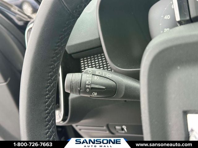 2022 Volvo XC40 R-Design