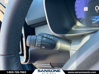 2024 Volvo XC40 B5 Plus Dark Theme